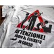 Gigio Store foto Maglietta con logo Attenzione Addio al Celibato in Corso T-Shirt Matrimonio Sposi Amici Sposo colore bianco